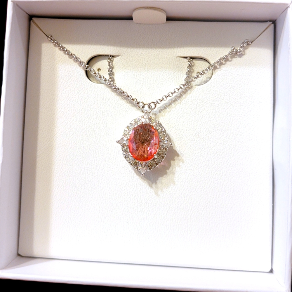 NIB Pink Ombre Crystal Necklace RBP2961